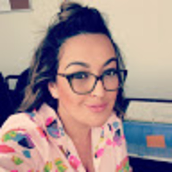 Meet your Posher, Stephannie - Picture 1 of 1